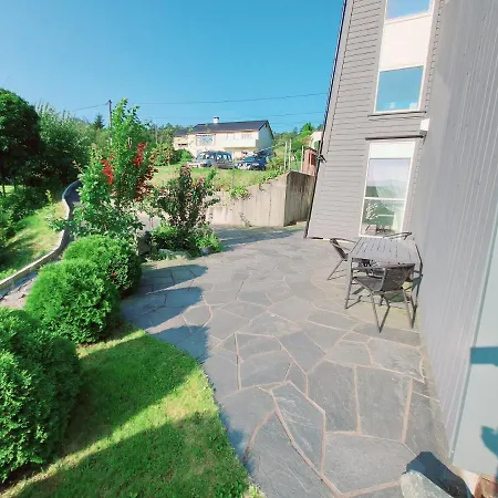 Apartment Bjornestrand Fjordside View