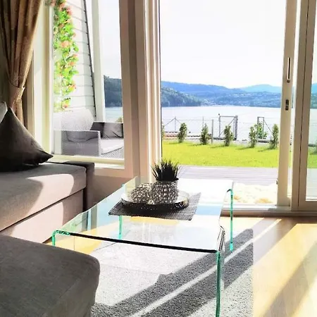 Bjornestrand Fjordside View Apartment