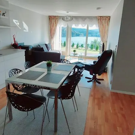 Bjornestrand Fjordside View Apartment *