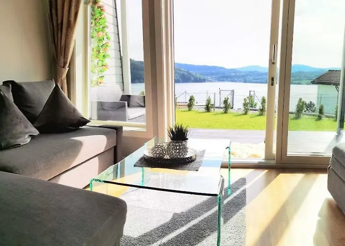 Bjornestrand Fjordside View Apartman