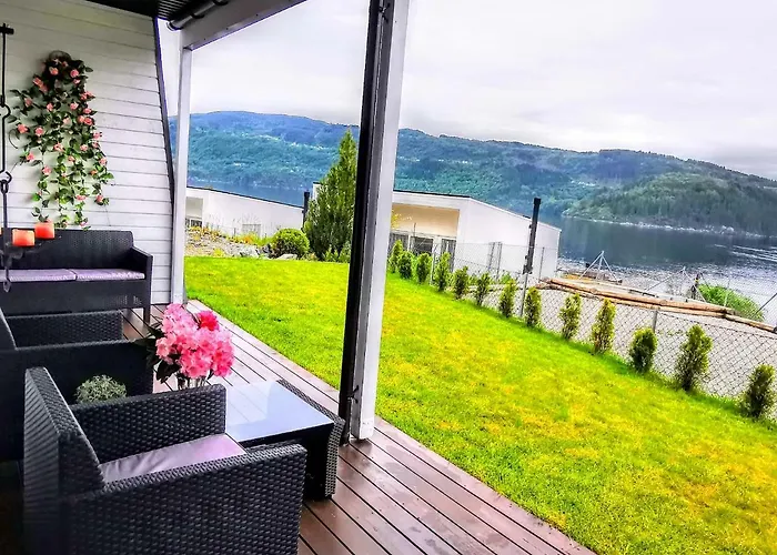 Bjornestrand Fjordside View 公寓 卑爾根