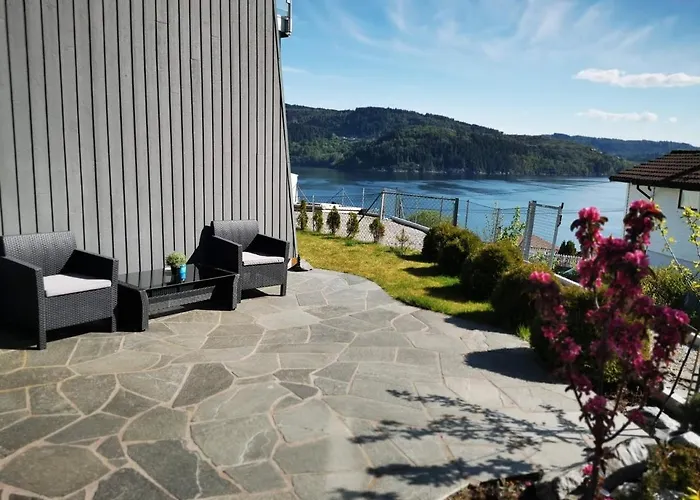 Bjornestrand Fjordside View Apartman