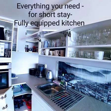 Bjornestrand Fjordside View Μπέργκεν