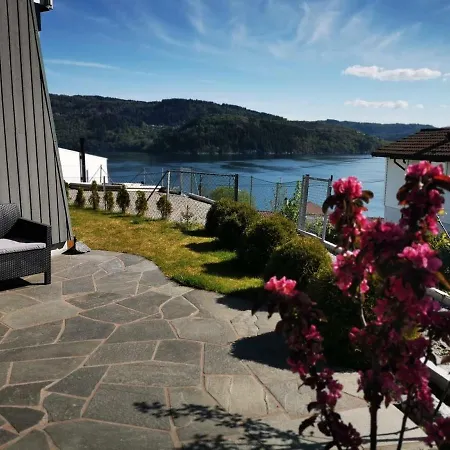 Διαμέρισμα Bjornestrand Fjordside View *